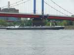  WESTLAND  Rheinaufwrts abiegend in den Duisburger Hafen am 26.4.2009