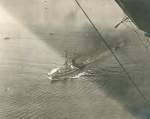 Flottenmanöver 1915 - Die  deutschen Kriegsschiffe besaßen alle noch Kolbendampfmaschinen. Die Engländer rüsteten ihre schon mit Turbinen aus.(Album Ludwig Seelemann) 