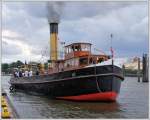 Der Dampf-Eisbrecher  Elbe , gebaut 1911 bei Gebr.Wiemann/Brandenburg, macht ab heute Rundfahrten im Hamburger Hafen; 06.09.2008