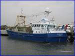 Muschel- und Krabbenfnger  Johanna Leintje  im Hafen von Wyk auf Fhr. IMO 9316426. Funkrufzeichen:DJNE. Bauj.2004. Lnge 43,5m; Breite 10,0m; Tiefgang 3,31m.
