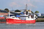 ELLEN BACH  SH 4 , Fischereifahrzeug , IMO 9211676 , 51.95 x 10.03 m , Baujahr 1999 , in Hafen Cuxhaven , 06.06.2020