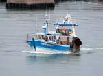 Das Fischerboot Lecharognard am 21.04.2014 bei der Ausfahrt aus dem Hafen von Le Havre