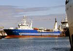 Das 66m lange Fangschiff VIGRY RE71 (IMO 9048691) am 31.05.2025 im Stadthafen von Reykjavik.