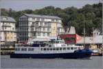Mit der VIKING knnen Ausflugsfahrten auf der Flensburger Frde unternommen werden. Sie ist 36 m lang, 6,8 m breit und bietet 240 Fahrgsten Platz. Hier luft sie am 04.09.2012 in Flensburg ein.