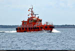 Lotsenboot Alupilot-17M-Klasse, Nr. 563  Laboe  (DBLG), nähert sich auf der Kieler Förde dem Hafen Strande (Kreis Rendsburg-Eckernförde).
[2.8.2019 | 12:11 Uhr]