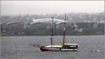Die 1892 gebaute JOHANNA ist im 15.09.2015 im Oslofjord unterwegs. Sie ist 28,80 m lang, 6,74 m breit und bietet max. 200 Personen Platz. Heimathafen ist Oslo (Norwegen).