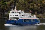 Die 1970 gebaute SKAGASTOL (IMO 7024146) am 27.09.2012 im Naeroyfjord, einem Nebenarm des Sognefjordes. Sie ist 45 m lang, 11 m breit und kann 385 Passagiere befrdern. Heimathafen ist Floro (Norwegen).

