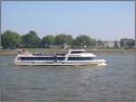 MS  Jan von Werth  der K�ln-D�sseldorfer ist am 15.10.2006 unterwegs auf dem Rhein bei K�ln.
