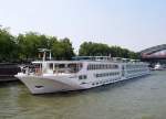 MS  Basilea Rhenus  am 11.06.2007 in K�ln.