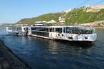 Flusskreuzfahrtschiff VIKING KVASIR an der Anlegestelle am Deutschen Eck in Koblenz.