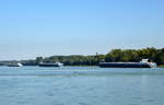 dreimal  Leergut  flußabwärts, Tanker auf dem Rhein bei Karlsruhe, Sept.2017