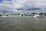 MS Rhein Prinzessin der Phoenix Reisen in Köln am 13.07.2024 auf dem Weg Richtung Süden