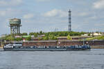 Das Tankmotorschiff EVENTUS (ENI: 04808590) war Ende Mai 2025 auf dem Rhein bei Duisburg unterwegs.