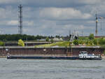 Das Güterschiff STADT LINDENFELS (ENI: 04301210) war Ende Mai 2025 in Duisburg zu sehen.