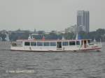 GOLDBEK am 17.9.2011 in Hamburg auf der Auenalster  Fahrgastschiff / La 22,22 m, B 4,96 m, Tg 1,46 m / Alster-Touristik GmbH (ATG) / 1951 bei Oelkers in Hamburg-Neuhof, DES mit MWM Dieselgenerator,