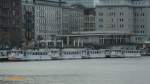 Hamburg am 31.10.2013: Winterruheplatz der Alsterschiffsflotte am Jungfernstieg, es ist die gesamte Rest-Flotte aus den 1930-er Jahren.
