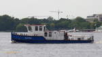 ALSTER (H 8008) am 21.6.2017, Hamburg, auf der Alster / 
Mehrzweckschiff / Lüa 14,5 m, B 4,7 m / Eigner: Landebetrieb Straßen, Brücken und Gewässer, Hamburg /
