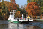 Die Pfaueninsel -Fähre 'LUISE' auf der Havel im Südwesten Berlins im November 2015.