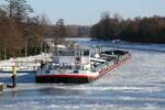 Koppelverband mit  SGMS K�LN 1  (ENI 02338757 , 86 x 9,60 m)  &  GSL K�ln 2  (ENI 02338756 , 86 x 9,60 m)   lag am 11.01.2026 im Oberwasser der Schleuse Brandenburg /  HAVEL  / UHW  .