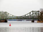 Blick auf die Glienicker Brücke vom Park Babelsberg am 07.01.2022.