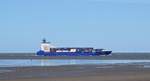 A LA MARINE (Containerschiff, Belgien, IMO: 9386524) elbaufwärts (Cuxhaven, 20.06.2017).