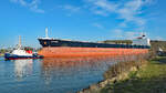 Bulk Carrier ELPIDA (IMO 9218284) am Morgen des 10.03.2022 auf der Trave bei Lübeck unweit Nordlandkai 