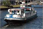 JOHANNA aus Osnabrck am 22.09.2006 auf der Spree im Berliner Regierungsviertel. Ich habe den Eindruck, JOHANNA ist ein umgebautes Binnenfrachtschiff.