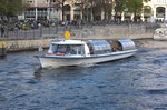 Ausflugsschiff  Oranja Nassau  auf der Spree in Berlin am 22.4.2016.