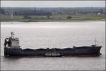 Die 2006 gebaute CENTA (IMO 9306419) am 29.08.2008 Weser abwrts fahrend. Sie ist 108 m lang, 18 m breit und hat eine GT von 5581. Heimathafen ist St. John's auf Antigua and Barbuda.