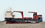 Cargo Schiff  Sloman Provider  am 13.09.2009 auf der Weser bei Bremerhaven - der Lotse geht an Bord.
