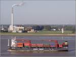 Die 2000 gebaute SLOMAN PROVIDER (IMO 9160994) passiert am 01.05.2011 Bremerhaven Weser aufwrts fahrend. Sie ist 122 m lang, 18 m breit und hat eine GT von 7260. Heimathafen ist St. John's auf Antigua and Barbuda. 