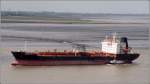 Die 1989 gebaute THERESA BITUNG (IMO 8618229) am 25.05.2011 Weser aufwrts fahrend. Sie ist ein Chemikalientanker, 172 m lang, 26 m breit, hat eine GT von 18.453 und eine Tragfhigkeit von 29.362 t. Heimathafen ist Funafuti (Tuvalu).
