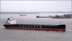 Die 1991 gebaute LEGIONY POLSKIE (IMO 8919611) am 22.07.2011 Weser abwrts fahrend. Sie ist 229 m lang, 32 m breit, hat eine GT von 41.237 und eine DWT von 73.505 t. Dieser Bulker fhrt unter der Flagge von Vanuatu mit Heimathafen Port Vila.
