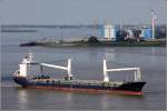 Die 2006 gebaute BBC HAWAII (IMO 9358010) fhrt am 15.07.2013 Weser abwrts. Dies Mehrzweckschiff ist 138 m lang, 21 m breit, hat eine GT/BRZ von 9.611, eine DWT von 12.705 und kann auch 331 TEU transportieren. Heimathafen ist St. John's (Antigua and Barbuda). Frhere Namen: NICOLA, BELUGA EVALUATION