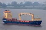 Die 2002 gebaute CEC CENTURY (IMO 9252826) am 24.06.2007 auf der Weser bei Bremerhaven Richtung Nordsee laufend. Sie fhrt unter der Flagge der Bahamas und hat eine GT von 6714. 