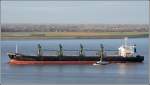 Die 188 m lange und 28 m breite SWIFT (IMO 8307064) am 24.11.2007 Weser aufwrts fahrend. Sie wurde 1984 gebaut, hat eine GT von 22.009 und fhrt unter der Flagge von Panama.