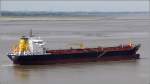 Die 2001 gebaute SEABASS (IMO 9251640) kommt am 22.05.2014 die Weser herunter und passiert Bremerhaven. Dieses Tankschiff ist 178 m lang, 28 m breit, hat eine GT von 21.353 und eine DWT von 32.445 t. Heimathafen ist Bremen.