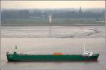 Die 1985 gebaute VITALI KOZHIN (IMO 8408466) am 02.01.2007 Weser aufwrts fahrend. Sie ist 90 m lang, 14 m breit und hat eine GT von 2295. Ihr Heimathafen ist St. John's, sie fhrt unter der Flagge von Antigua and Barbuda.