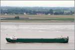 Die 1985 gebaute V USHAKOV (IMO 8408442) am 19.08.2007 Weser aufwrts fahrend. Sie ist 91 m lang, 14 m breit und hat eine GT von 2295. Frher fuhr sie unter dem Namen ROLF BUCK. Sie fhrt unter der Flagge von Antigua and Barbuda mit Heimathafen St. John's.