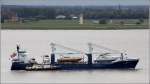 Die 2009 gebaute EENDRACHT (IMO 9512783) ist mit einigen Yachten als Ladung am 20.06.2015 Höhe Bremerhaven Weser abwärts unterwegs. Sie ist 97,9 m lang und 15,6 m breit, hat eine GT/BRZ von 2.981 und eine DWT von 3.384 t. Heimathafen ist Urk (Niederlande).