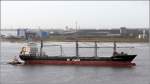 Die 1997 gebaute AMBER LAGOON (IMO 9138123) passiert am 01.12.2015 Bremerhaven. Sie ist 192 m lang und 26,7 m breit, hat eine GT/BRZ von 23.401, eine DWT von 31.916 t und kann auch 1.350 TEU transportieren. Heimathafen ist Majuro (Marshall Islands).