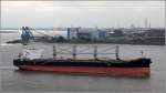 Die 2012 gebaute ASTAKOS (IMO 9552343) fährt am 08.10.2015 Höhe Bremerhaven weserabwärts. Sie ist 197 m lang und 32,2 m breit, hat eine GT/BRZ von 33.090 und eine DWT von 58.722 t. Heimathafen ist Valletta (Malta). Früherer Name: MAIDEN VOYAGE.