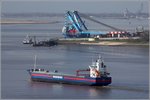 Die 2004 gebaute ALTENA (IMO 245468000) fährt am 21.04.2016 weseraufwärts. Sie ist 107,99 m lang und 13,40 m breit, hat eine GT von 3.991 und eine DWT von 6.063 t. Heimathafen ist Delfzjil (Niederlande). Früherer Name: NORMED GEMLIK.