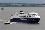 Die 2009 gebaute CIUDAD DE CADIZ (IMO 9383560) fährt am 13.07.2016 Höhe Bremerhaven die Weser abwärts. Sie ist 126,5 m lang und 20,6 m breit, hat eine GT/BRZ von 15.643 und eine DWT von 3.500 t. Heimathafen ist Marseille (Frankreich).
