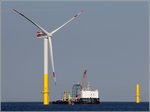 Die 2009 gebaute Barge NOSTAG 10 ist am 31.08.2016 im Offshore-Windpark Nordergründe in der Außenweser im Einsatz. Der antriebslose Kabelleger ist 100,5 m lang und 27,5 m breit. Heimathafen ist Brunsbüttel.