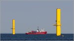 Die 1972 gebaute WIND EXPRESS (IMO 72147753) ist am 31.08.2016 in der Außenweser am Offshore-Windpark Nordergründe für eine Taucherfirma im Einsatz. Sie ist 53,15 m lang, 11,52 m breit, hat eine GT/BRZ von 931 und eine DWT von 812 t. Heimathafen ist Kingstown (St. Vincent and Grenadines).