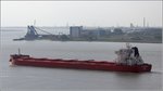 Die 2015 gebaute SBI CAPOEIRA (IMO 9719537) fährt am 01.10.2016 Höhe Bremerhaven weseraufwärts. Sie ist 225,50 m lang und 32,26 m breit, hat eine GT/BRZ von 43.301 und eine DWT von 81.253 t. Heimathafen ist Majuro (Marshall Islands).