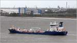 Die 2004 gebaute BIT OKTANIA (IMO 9284647) fährt am 13.04.2017 Höhe Bremerhaven weseraufwärts. Dieser Chemikalien-Tanker ist 134,80 m lang und 21,93 m breit, hat eine GT/BRZ von 9.503 und eine DWT von 13.602 t. Heimathafen ist Dordrecht (Niederlande).