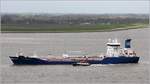 Die 2004 gebaute BIT OKTANIA (IMO 9284647) fährt am 13.04.2017 Höhe Bremerhaven weseraufwärts. Dieser Chemikalien-Tanker ist 134,80 m lang und 21,93 m breit, hat eine GT/BRZ von 9.503 und eine DWT von 13.602 t. Heimathafen ist Dordrecht (Niederlande).