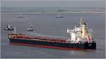 Die 2017 gebaute STALO (IMO 9758404) fährt am 20.06.2017 Höhe Bremerhaven weseraufwärts. Dieser Bulker ist 229 m lang und 32 m breit, hat eine GT/BRZ von 42.994 und eine DWT von 81.802 t. Heimathafen ist Limassol (Zypern). Früherer Name: PEDHOULAS CEDRUS.